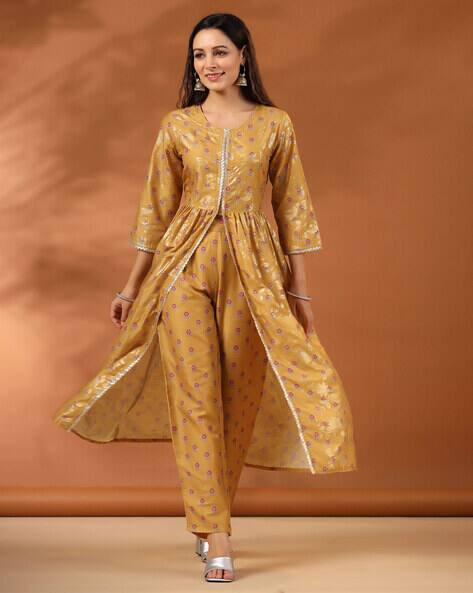 -473Wx593H-466418224-mustard-MODEL